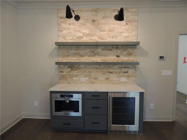 687 SUMMIT HILL Way, Cumming, GA 30040