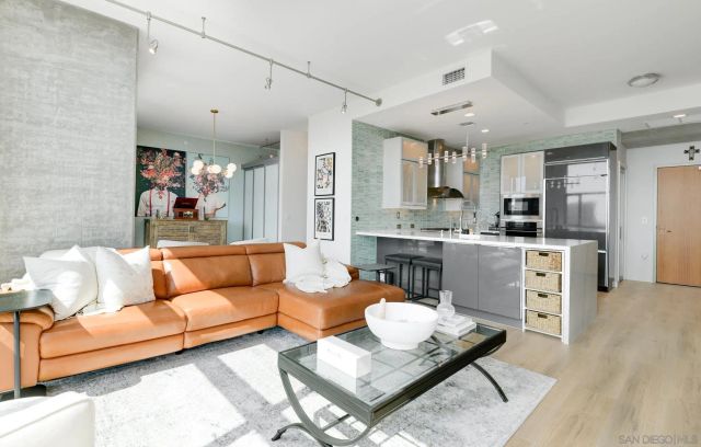 800 The Mark Ln 2206, San Diego, CA 92101