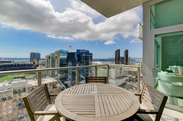 800 The Mark Ln 2206, San Diego, CA 92101