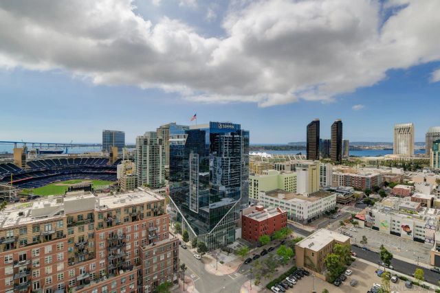 800 The Mark Ln 2206, San Diego, CA 92101