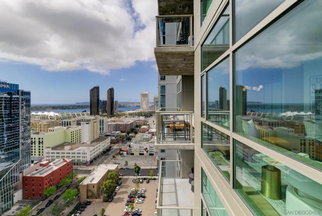 800 The Mark Ln 2206, San Diego, CA 92101