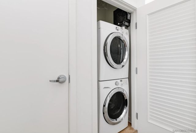 800 The Mark Ln 2206, San Diego, CA 92101