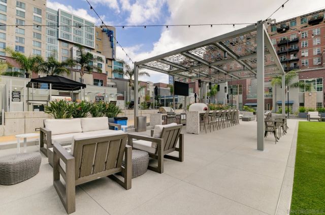 800 The Mark Ln 2206, San Diego, CA 92101