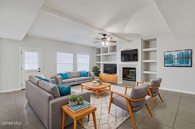 485 Jeweled Mesa Court, Horizon City, TX 79928