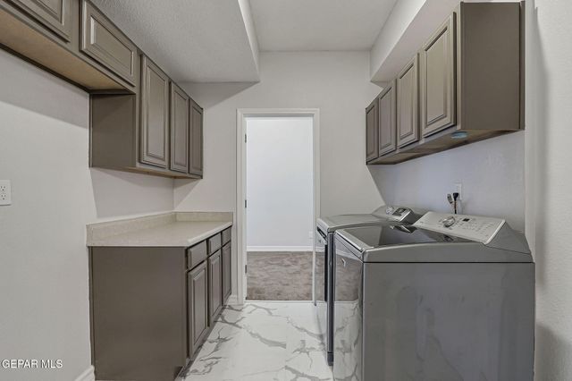 485 Jeweled Mesa Court, Horizon City, TX 79928