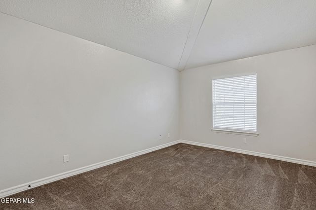 485 Jeweled Mesa Court, Horizon City, TX 79928