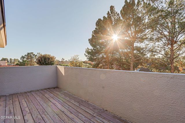 485 Jeweled Mesa Court, Horizon City, TX 79928