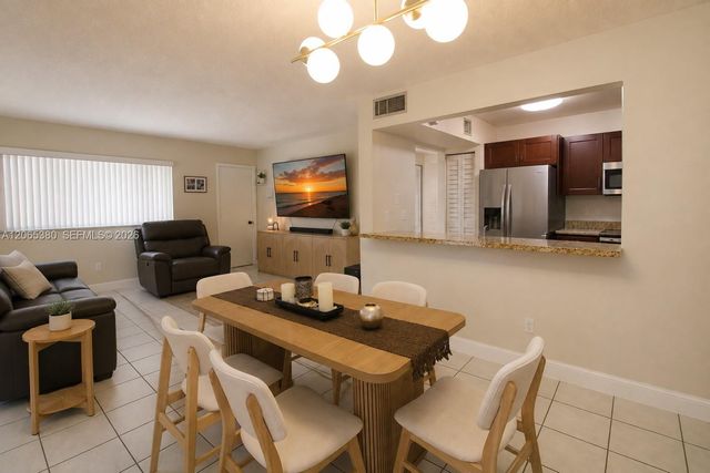 13280 SW 88th Lane 203-B, Miami, FL 33186
