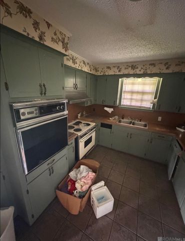 15357 Henderson Bayou Rd, Prairieville, LA 70769