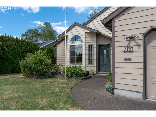 512 Pegasus Ct, Molalla, OR 97038