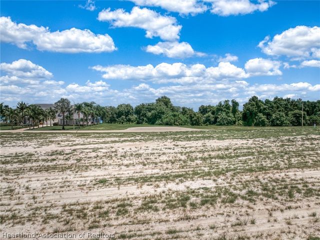 491 Sunset Pointe Boulevard, Lake Placid, FL 33852