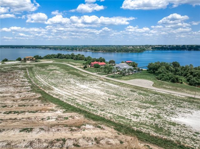 491 Sunset Pointe Boulevard, Lake Placid, FL 33852