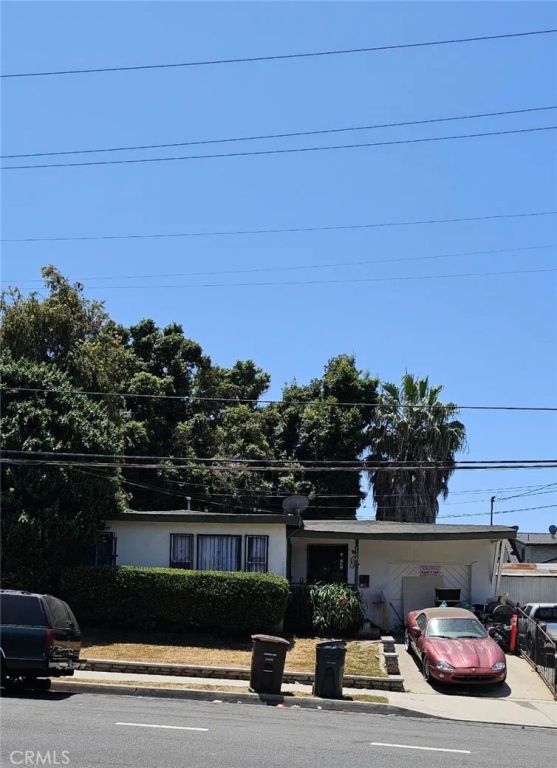 1108 W 120th Street, Los Angeles, CA 90044