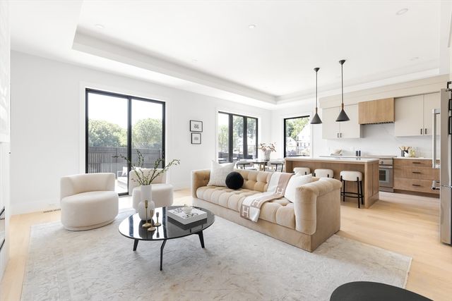 6 Floral St 6, Newton, MA 02461