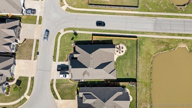 18510 E 46th Place S, Tulsa, OK 74134