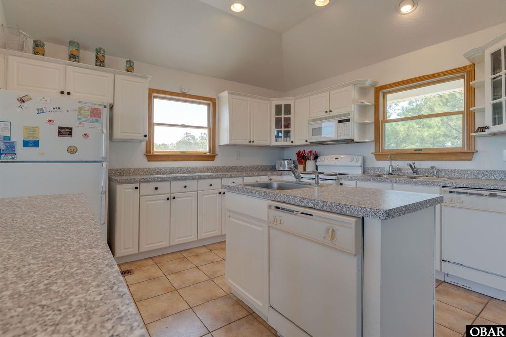 Image 15 of property listing at 1219 Bismark Drive, Corolla, NC 27927