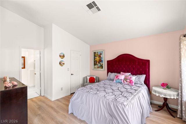 5240 Crooked River Circle, Las Vegas, NV 89149