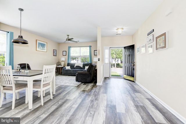 17 MANCHESTER ST, Galloway, NJ 08205