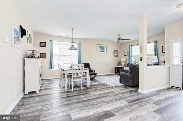 17 MANCHESTER ST, Galloway, NJ 08205