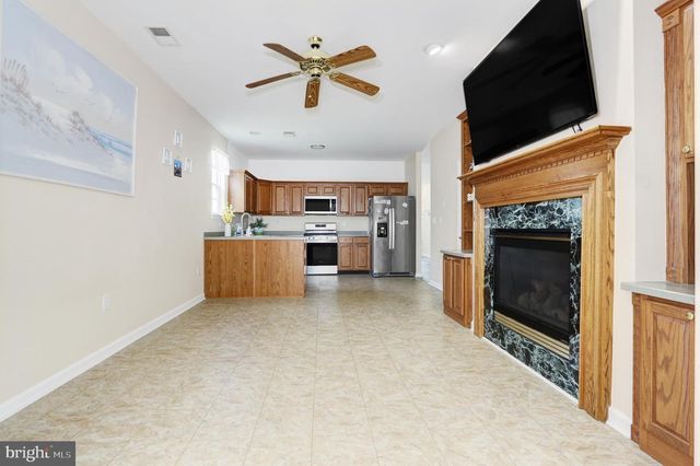 17 MANCHESTER ST, Galloway, NJ 08205