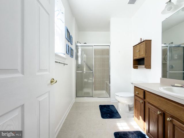 17 MANCHESTER ST, Galloway, NJ 08205