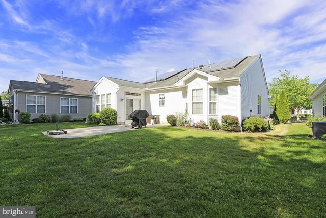 17 MANCHESTER ST, Galloway, NJ 08205