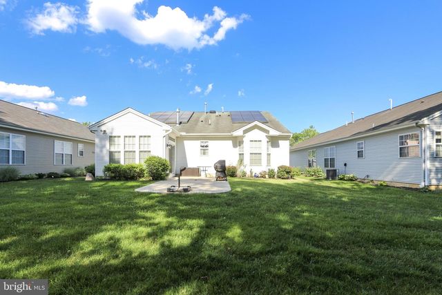 17 MANCHESTER ST, Galloway, NJ 08205