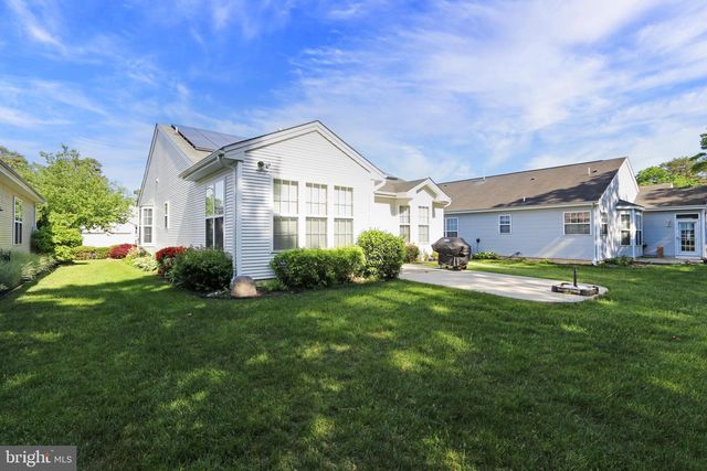17 MANCHESTER ST, Galloway, NJ 08205