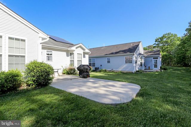 17 MANCHESTER ST, Galloway, NJ 08205
