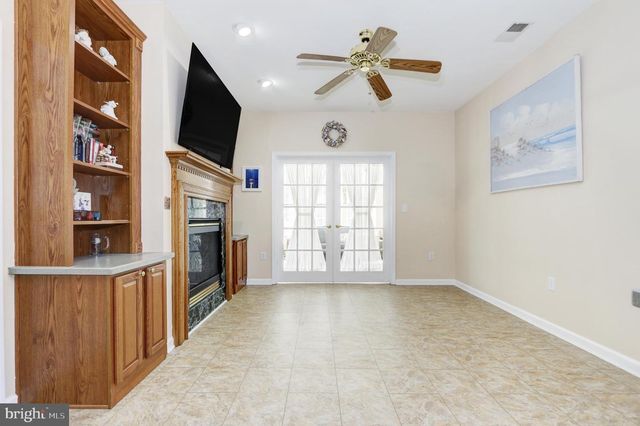 17 MANCHESTER ST, Galloway, NJ 08205