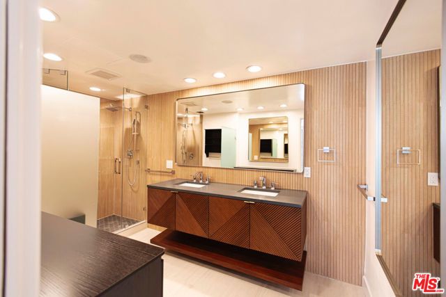 2170 Century Park East 406, Los Angeles, CA 90067
