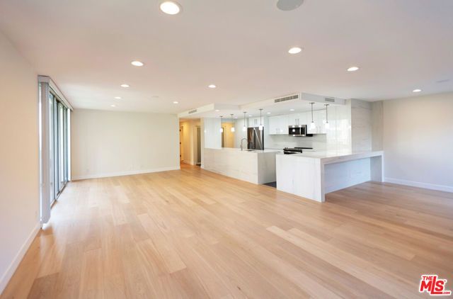 2170 Century Park East 406, Los Angeles, CA 90067