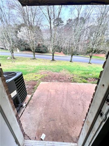 634 Jolly Avenue S, Clarkston, GA 30021