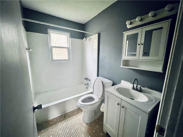 634 Jolly Avenue S, Clarkston, GA 30021