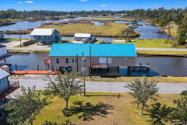 7230 Pirates Cove, Sulphur, LA 70665