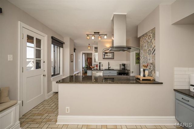 410 N Newstead Avenue 4E, St Louis, MO 63108