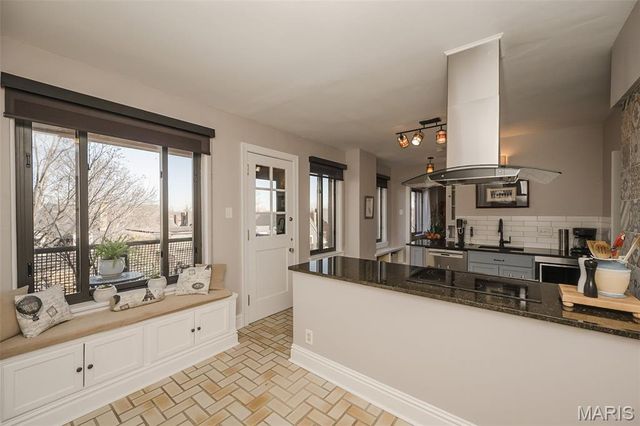 410 N Newstead Avenue 4E, St Louis, MO 63108