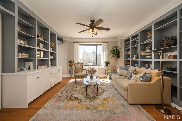 410 N Newstead Avenue 4E, St Louis, MO 63108