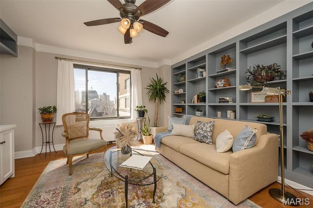 410 N Newstead Avenue 4E, St Louis, MO 63108