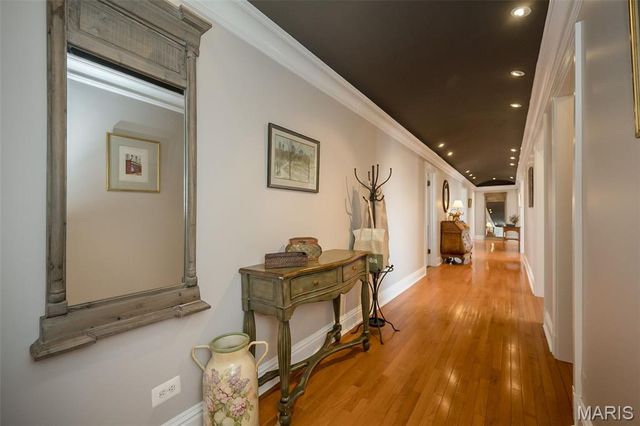 410 N Newstead Avenue 4E, St Louis, MO 63108