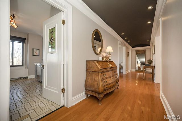 410 N Newstead Avenue 4E, St Louis, MO 63108