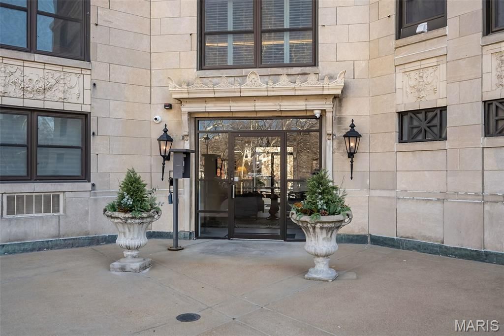 410 N Newstead Avenue 4E, St Louis, MO 63108