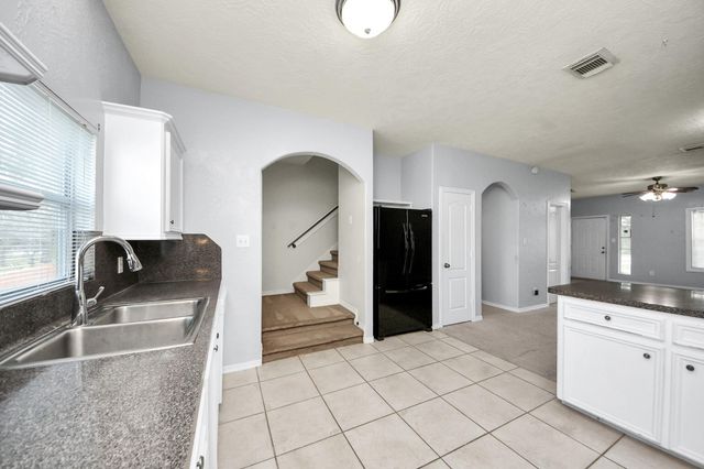 21940 Rayford Road B, Humble, TX 77338