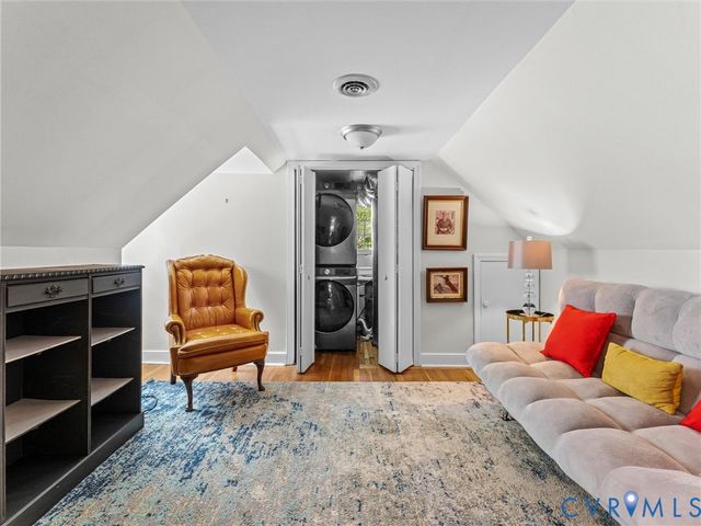 1107 Santa Rosa Rd, Henrico, VA 23229