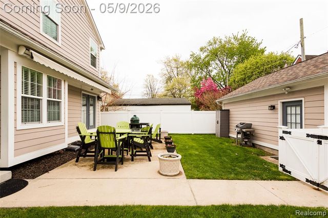 302 S Blair Avenue, Royal Oak, MI 48067