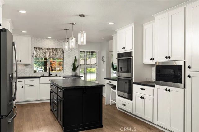 1060 Gateway Lane, Chico, CA 95926