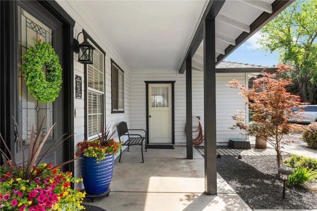 1060 Gateway Lane, Chico, CA 95926