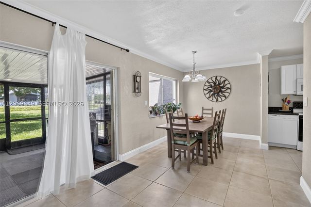 10725 NW 30th Pl 4, Sunrise, FL 33322
