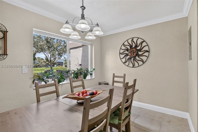 10725 NW 30th Pl 4, Sunrise, FL 33322