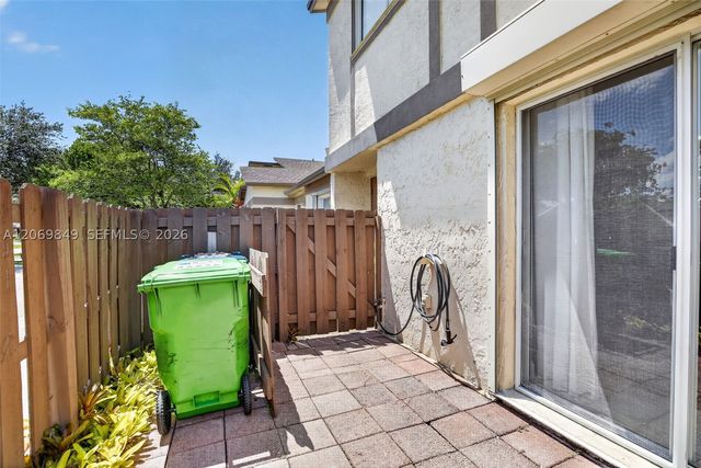 10725 NW 30th Pl 4, Sunrise, FL 33322